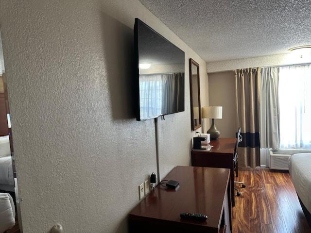 Red Lion Inn & Suites Auburn Zewnętrze zdjęcie