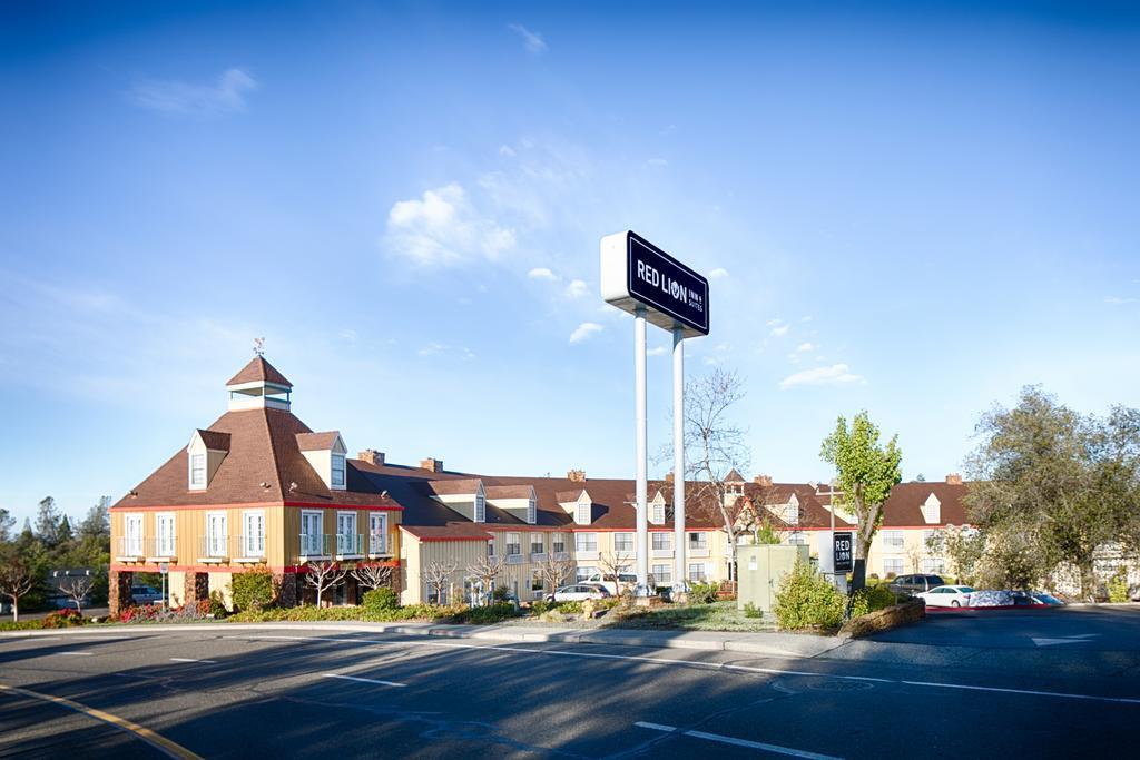 Red Lion Inn & Suites Auburn Zewnętrze zdjęcie