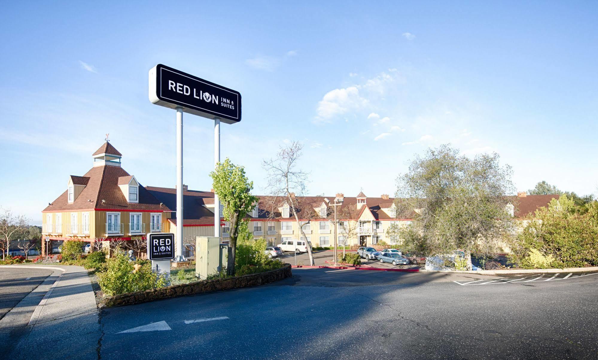 Red Lion Inn & Suites Auburn Zewnętrze zdjęcie
