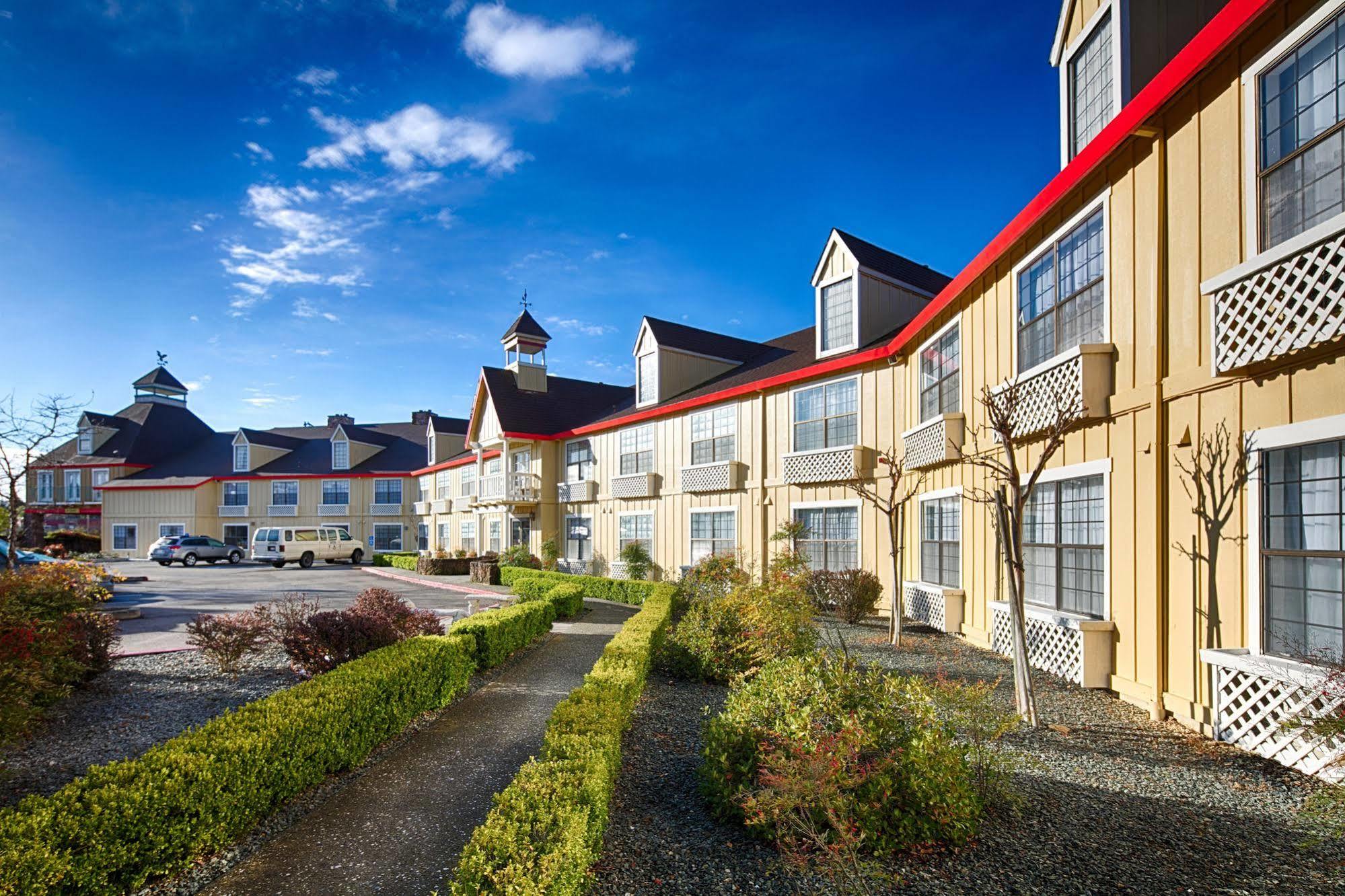 Red Lion Inn & Suites Auburn Zewnętrze zdjęcie